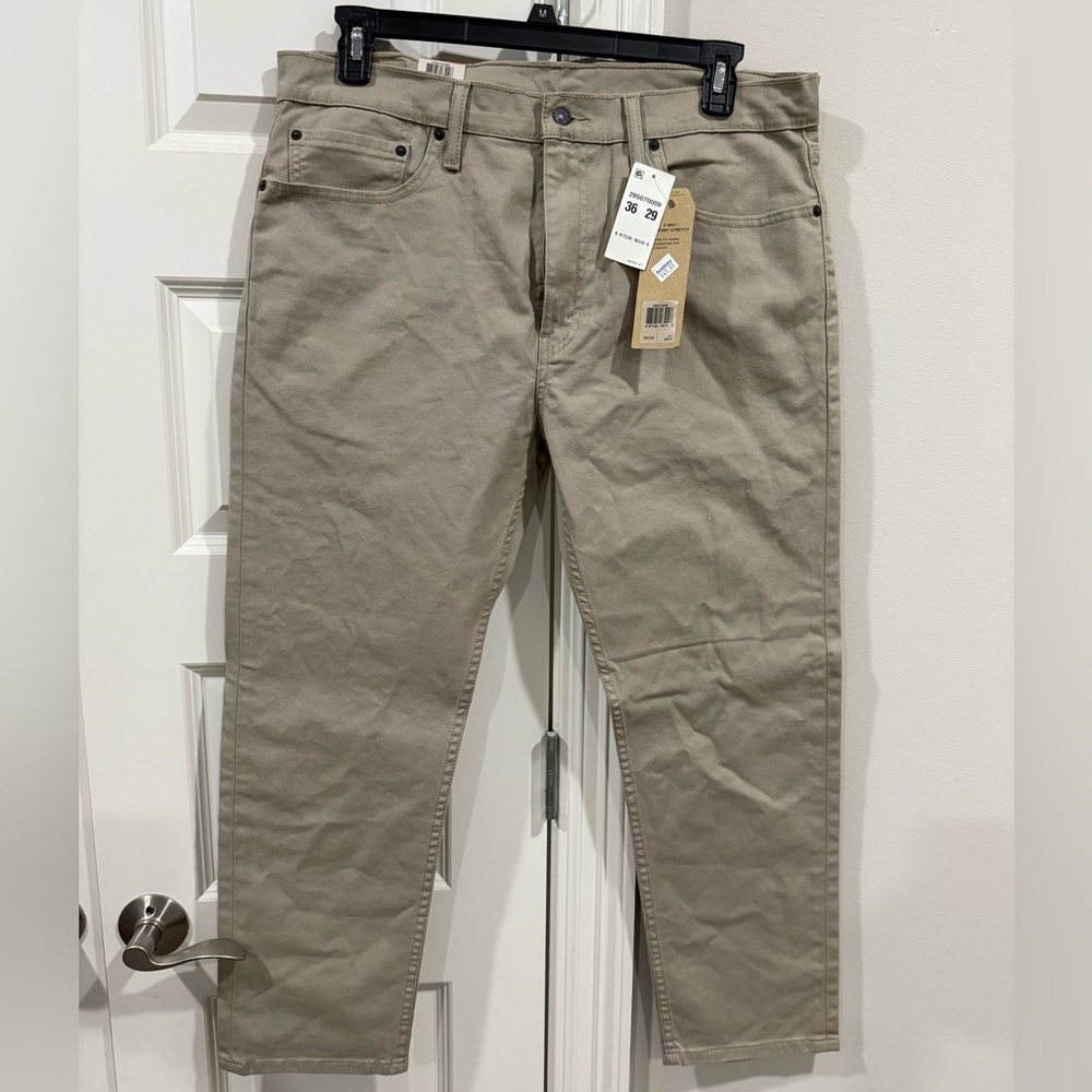 Men's Levi 502 Regular Taper Jeans